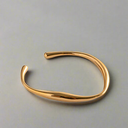 Golden Radiance Bangle